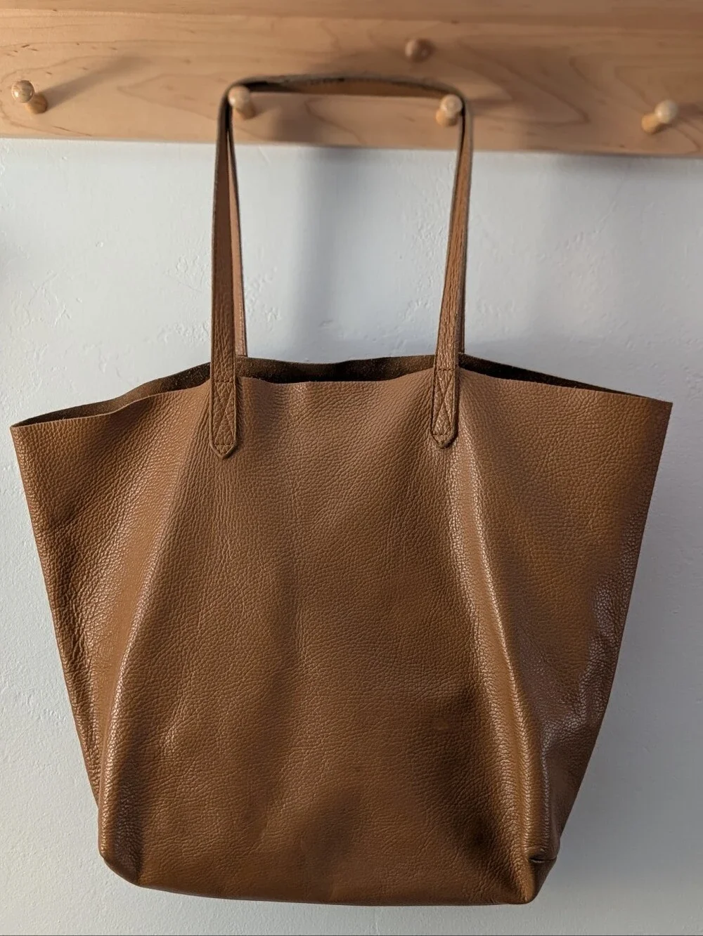 Cuyana Classic Brown Leather Tote Bag